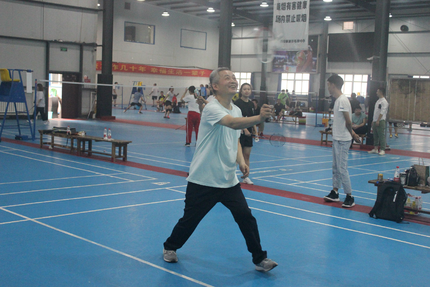 億誠第四屆&ldquo;團結杯&rdquo;羽毛球比賽