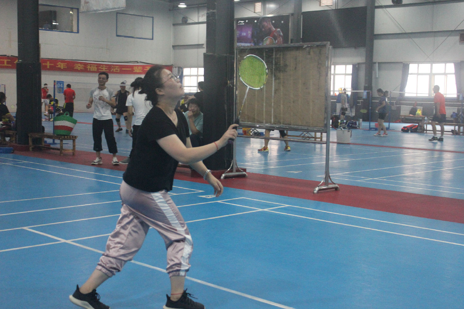 億誠第四屆&ldquo;團結杯&rdquo;羽毛球比賽