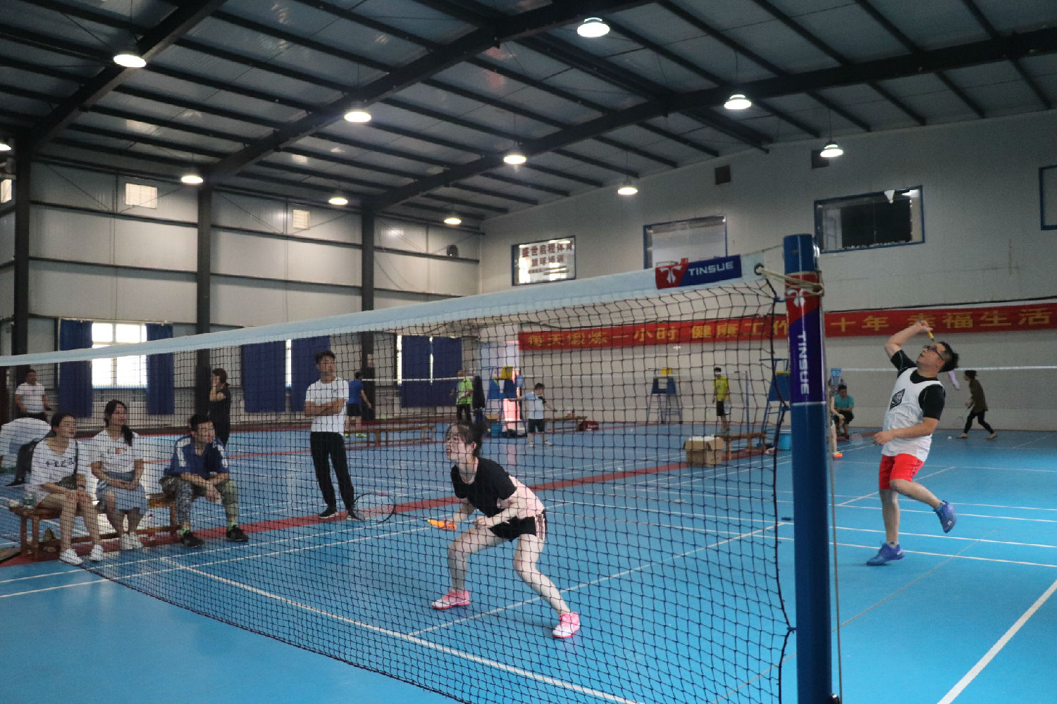 無羽倫比丨億誠第五屆&ldquo;團結杯&rdquo;羽毛球賽圓滿結束