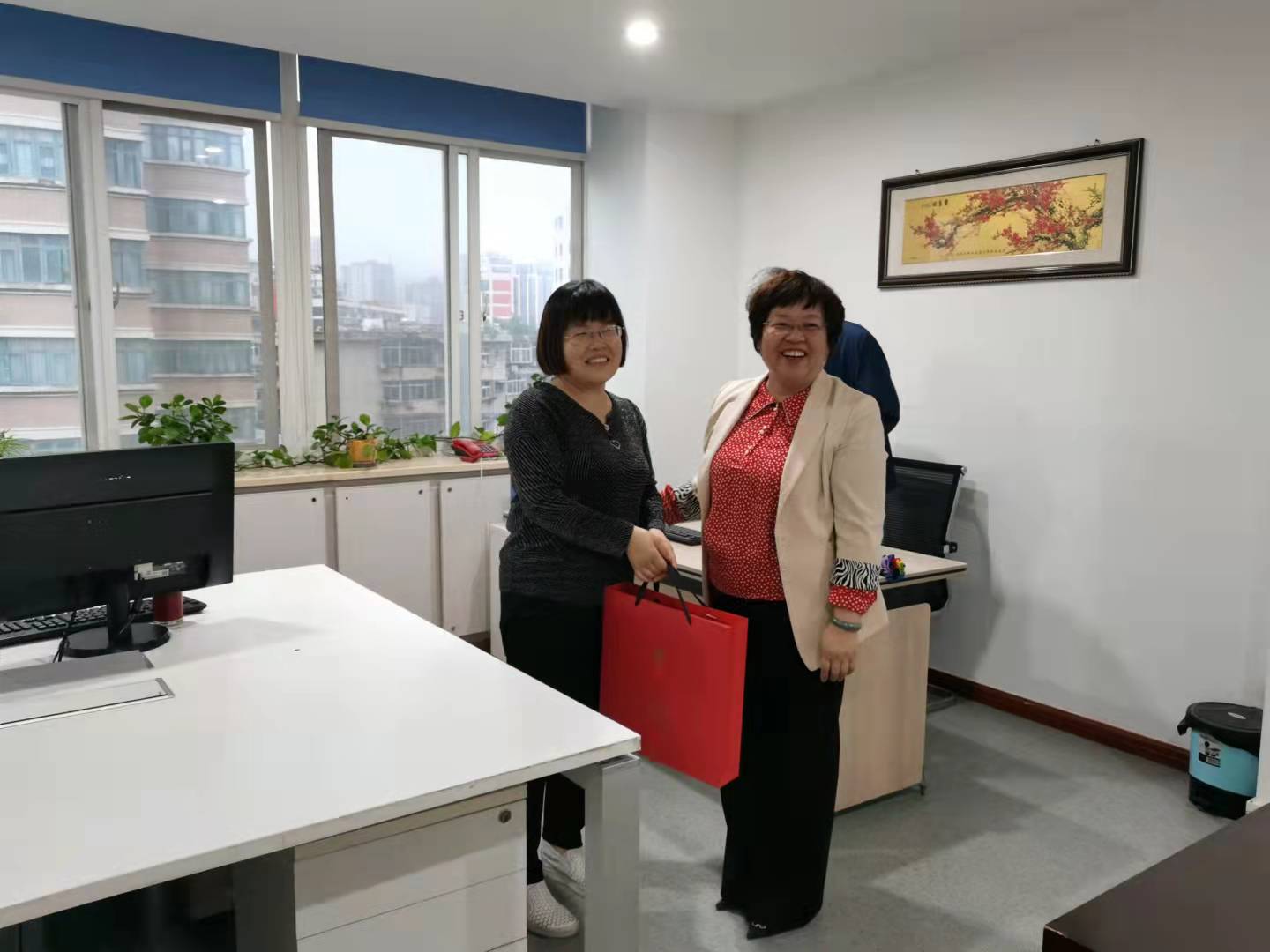 花好月圓,情暖中秋|億誠公司祝大家中秋節快樂! 花好月圓,情暖中秋|億誠公司祝大家中秋節快樂!