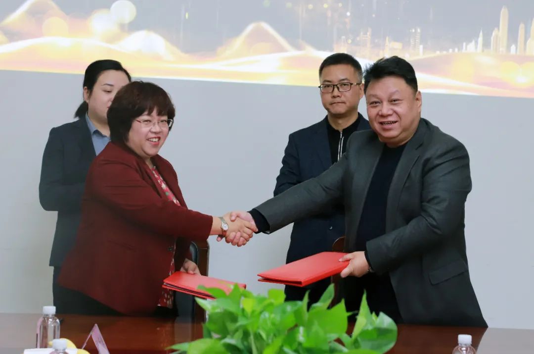 戰(zhàn)略攜手,共贏未來—億誠建設項目管理有限公司與陜西省建筑設計研究院(集團)有限公司簽署戰(zhàn)略合作協(xié)議 戰(zhàn)略攜手,共贏未來—億誠建設項目管理有限公司與陜西省建筑設計研究院(集團)有限公司簽署戰(zhàn)略合作協(xié)議