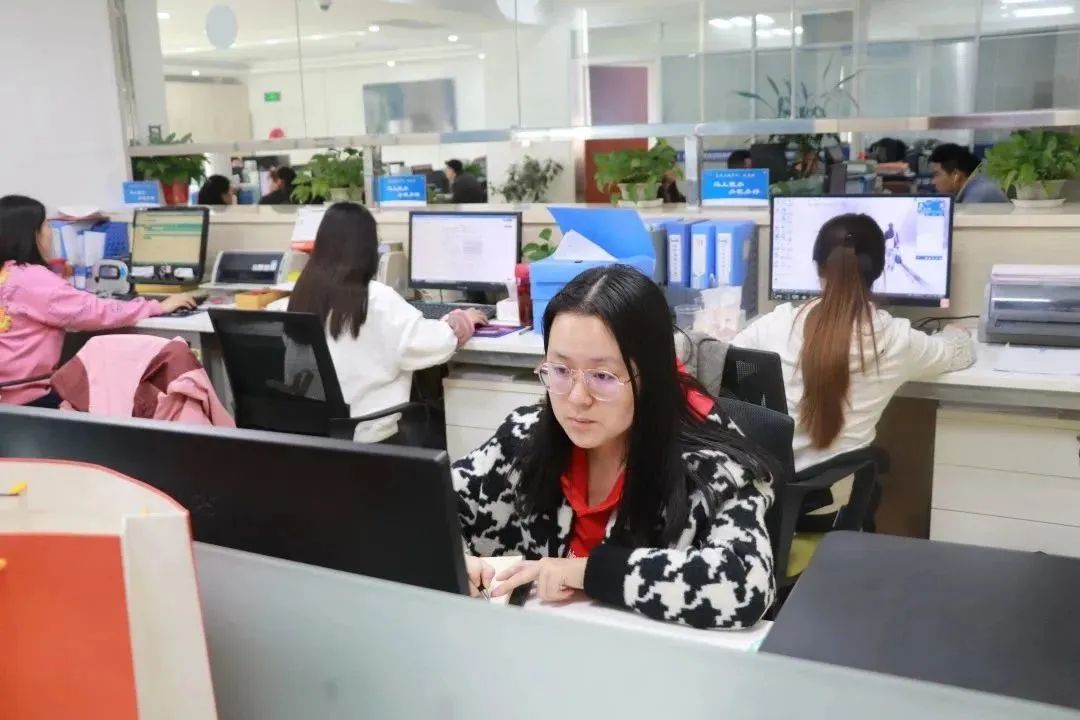 情暖女神節(jié) 巾幗綻芳華&mdash;&mdash;億誠(chéng)管理三八婦女節(jié)觀影活動(dòng)